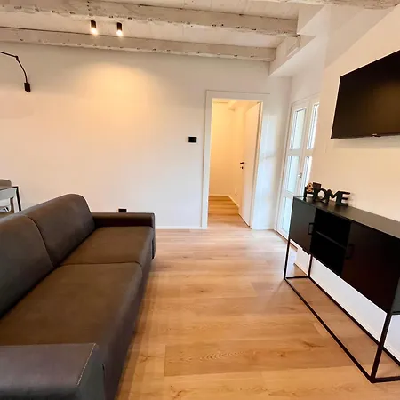 Lameca Apartment